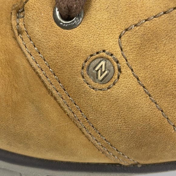 Eddie Bauer Brown Suede Lace Up Half Boots Vibram Soles Sz 12 Chukka Boots - Picture 11 of 14